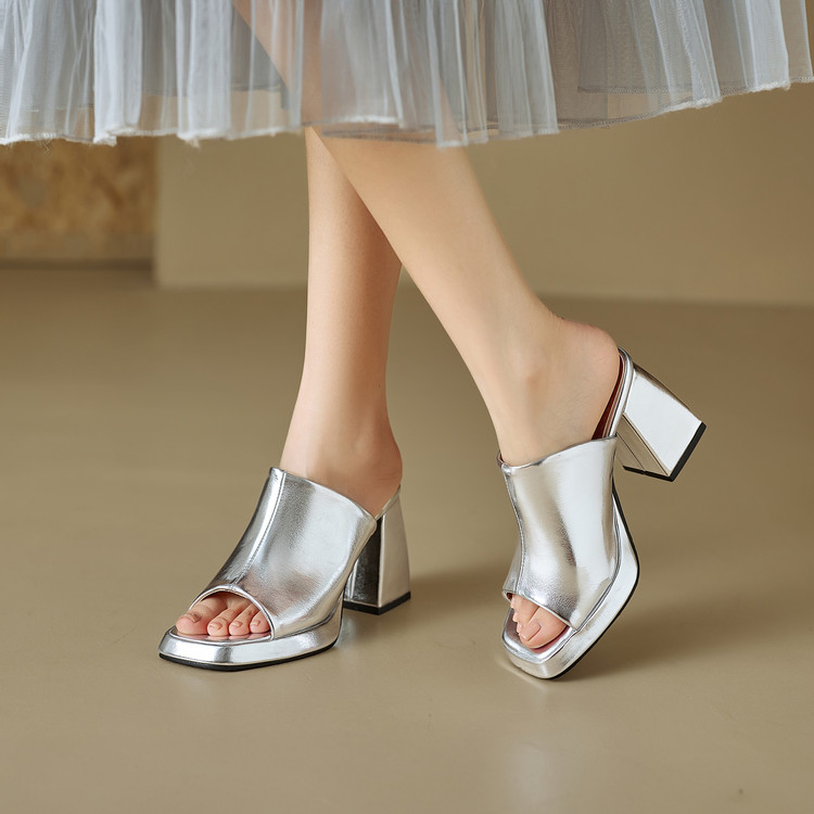 In The Summer of 2026, The New - Women Fashion Trend 2026 recension och pris