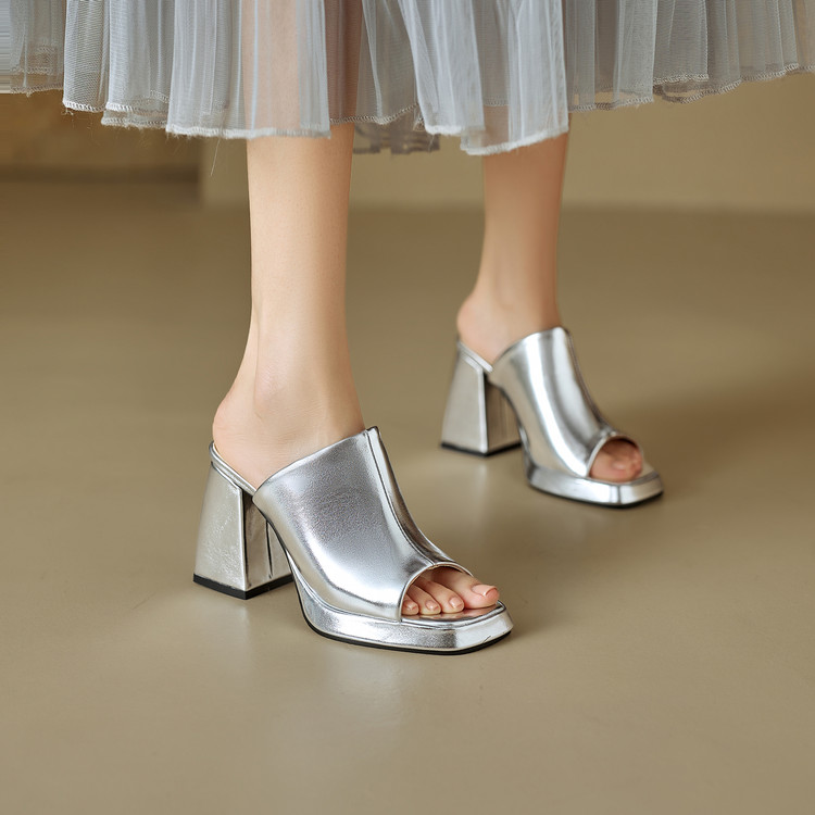 In The Summer of 2026, The New - Women Fashion Trend 2026 recension och pris