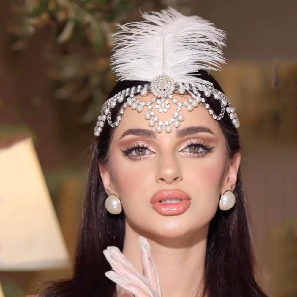 Vintage White Feather Flapper  - Women'S Fashion In 1920 recension och pris
