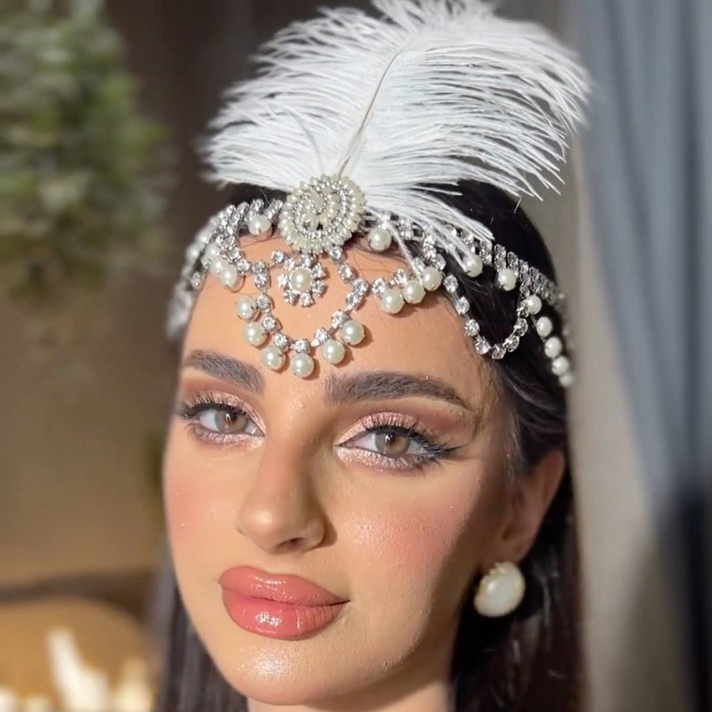 Vintage White Feather Flapper  - Women'S Fashion In 1920 recension och pris