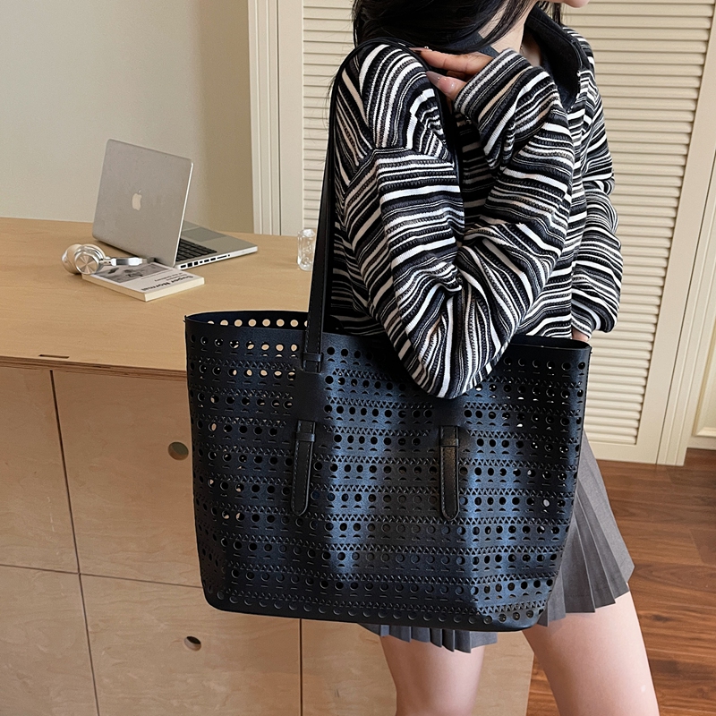 Large Size Shoulder Tote Bags  - Women'S Fashion Boutique recension och pris