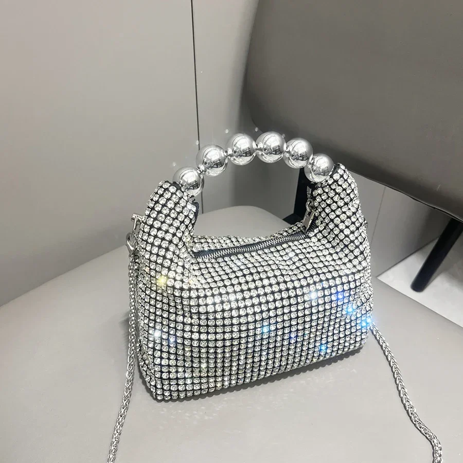 Shiny Silver Rhinestone Clutch - Women'S Fashion Boutique recension och pris